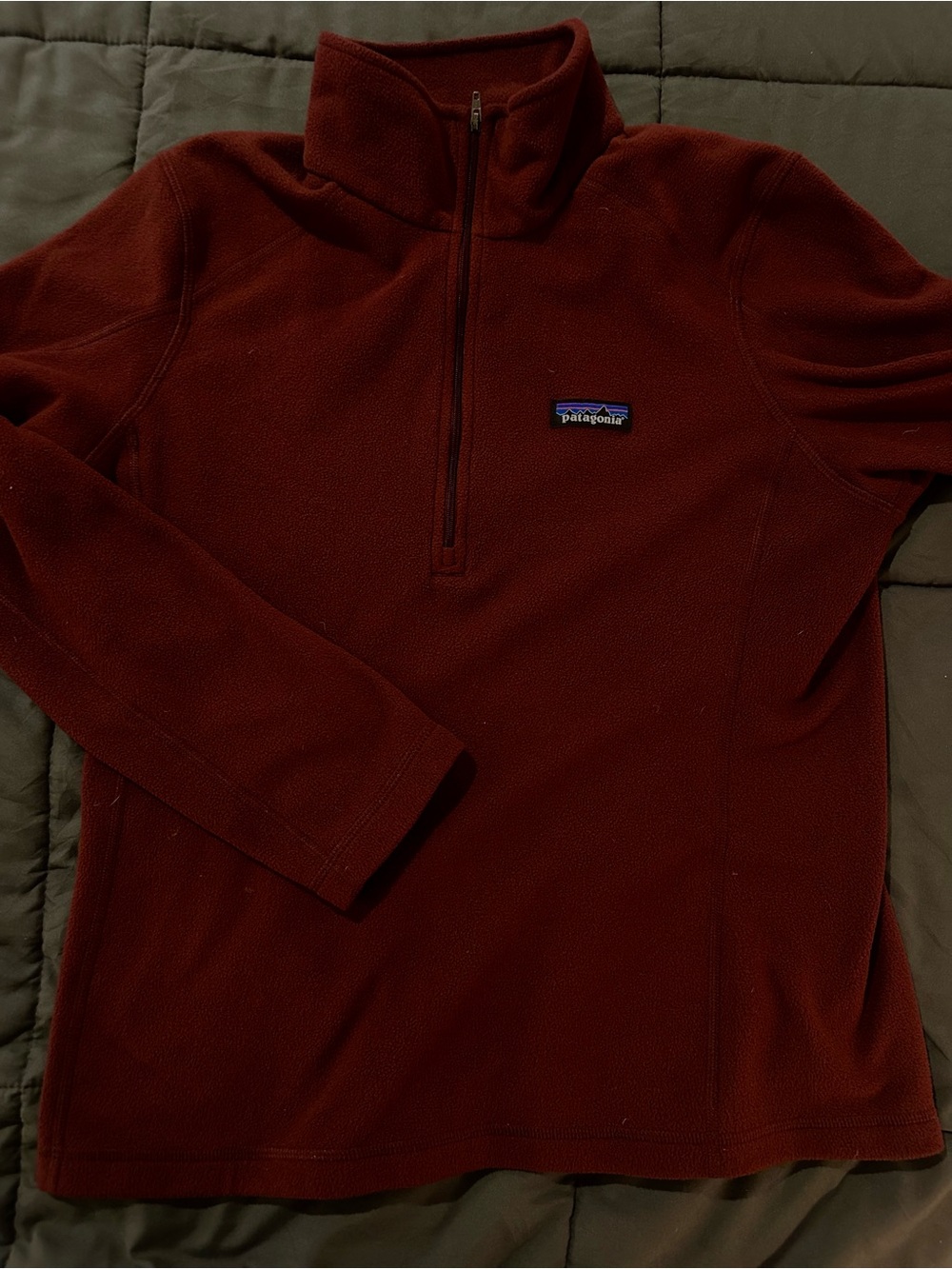 Patagonia Women’s Half-Zip Lightweight Fleece Pullover in Maroon